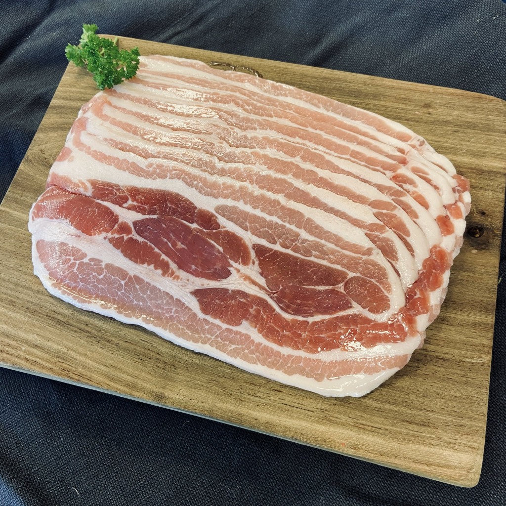 Pack of smoked streaky dry cured bacon slices 1kg