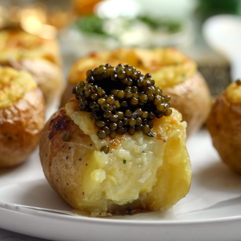 Caviar on Baked Potato with Sour Cream and Chives