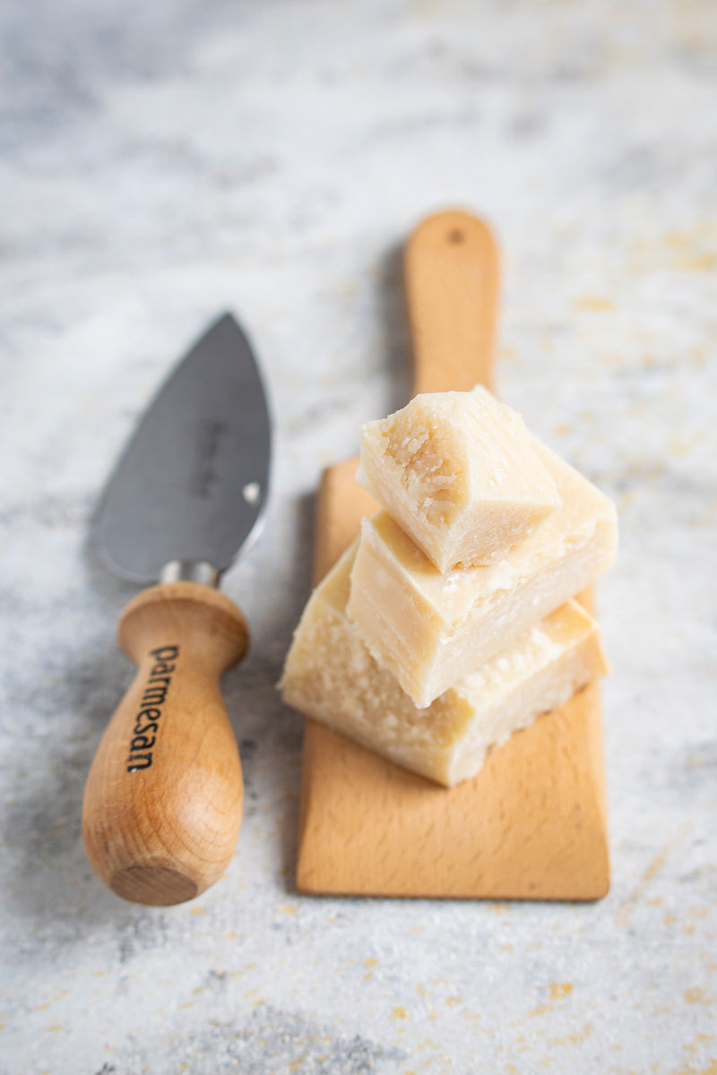 Parmigiano Reggiano, Aged presented for a Beleaev food guide