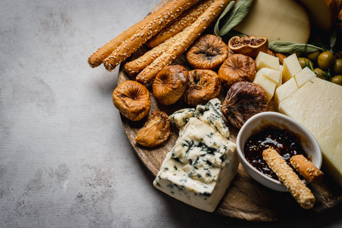 Bleu D'Auvergne AOP presented for a Beleaev food guide