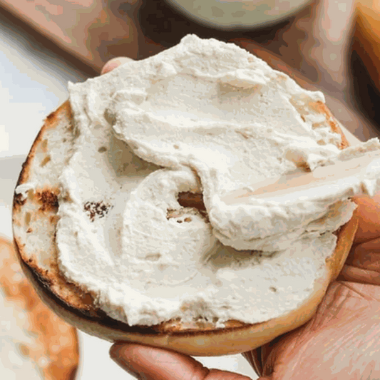English goat curd 1kg fresh soft texture for sweet and savory dishes