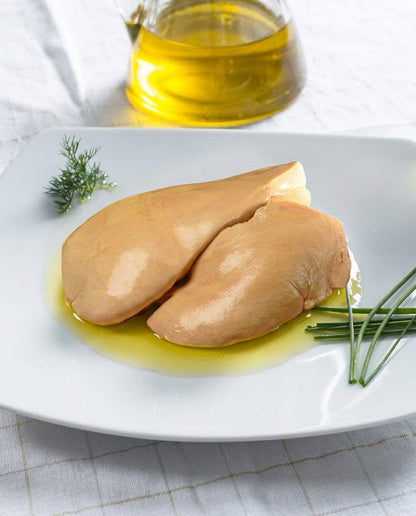 Frozen whole lobe of deveined French foie gras weighing approximately 500g