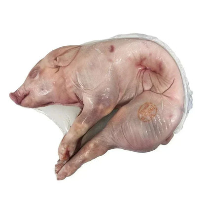 Whole frozen Spanish suckling pig 4kg vacuum-packed with crisp crackling