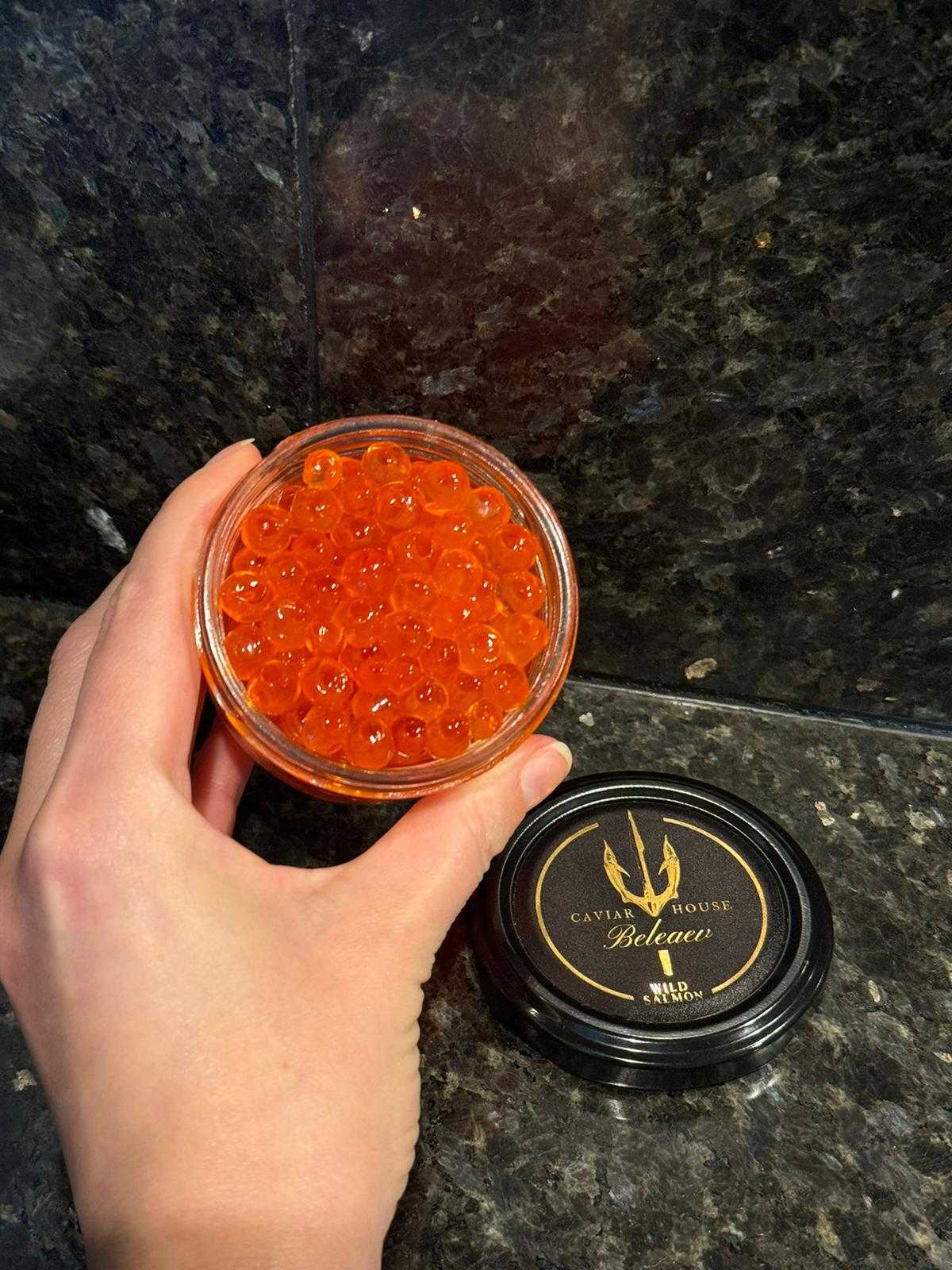 Wild salmon XXL roe with large translucent orange pearls